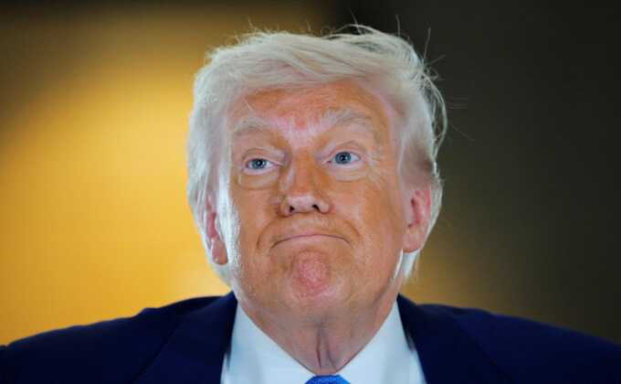 Трамп заявил о шансах на мир и пообещал уступить инициативу Европе